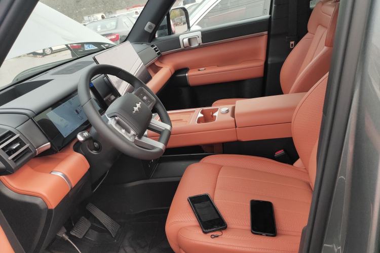 Used Formula Leopard Tai 7 2025 Model 200 km Two-Wheel Drive Max Edition
