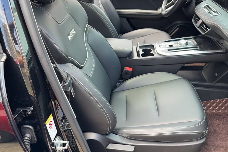 Used Haval JOLION 2021 1.5T Automatic Four-Door Version
