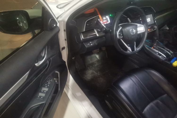 Used Honda Civic 2016 220TURBO CVT Luxury Edition
