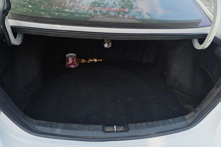 Used Hyundai Elantra (6th Generation / Lingdong) 2018 1.4T Dual-Clutch Xuan Dong · Dynamic Edition Trunk