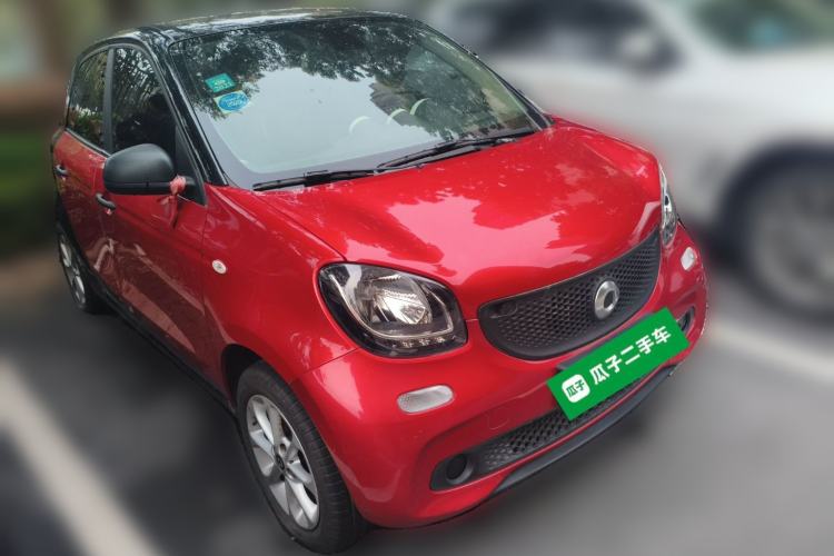Used smart forfour 2016 1.0L 52 kW Dynamic Edition

