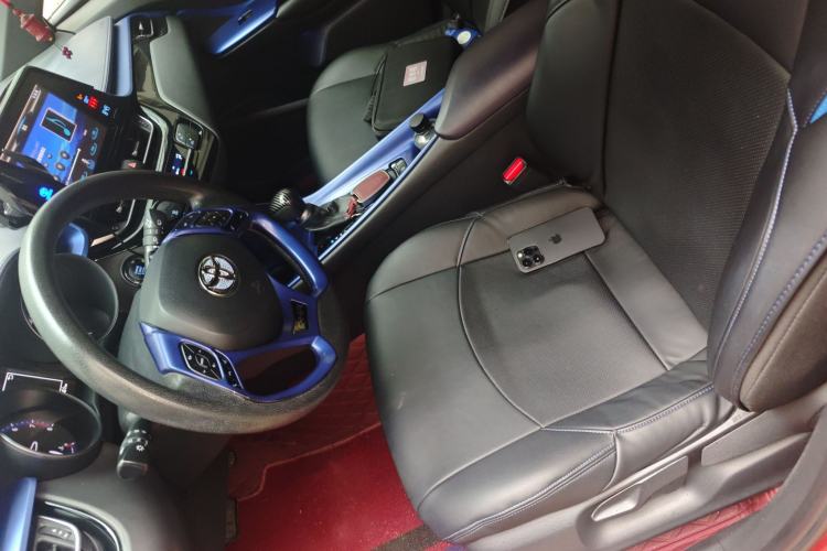 Used Toyota C-HR 2018 2.0L Leading Edition China VI
