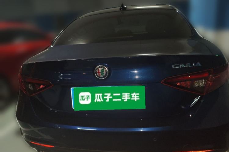 Used Alfa Romeo Giulia 2021 2.0T 280HP Luxury Edition
