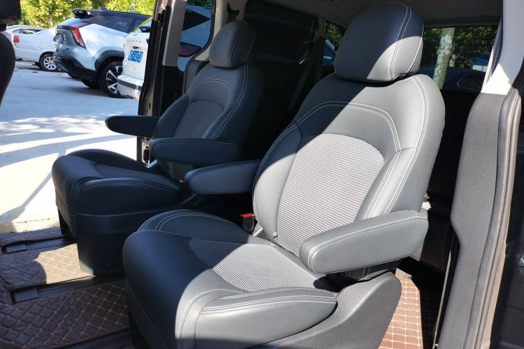 Used SAIC MAXUS G10 2016 2.0T Automatic Luxury Edition