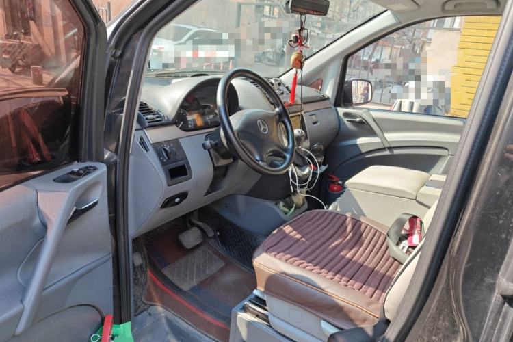 Used Mercedes-Benz Vito 2010 2.5L Elite Edition Driver Seat