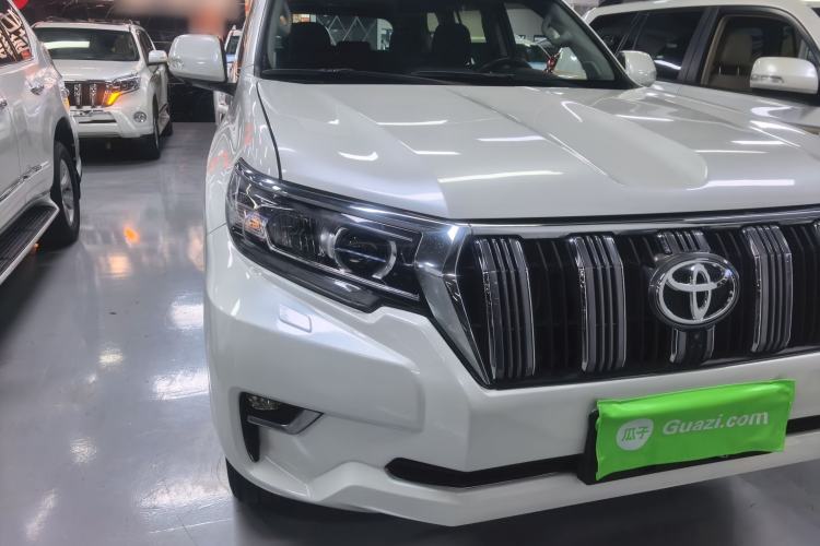 Used Toyota Prado 2018 3.5L Automatic SX Right Front Headlight