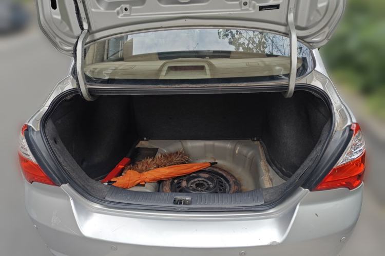 Used Venucia D50 2012 1.6L Automatic Prestige Edition