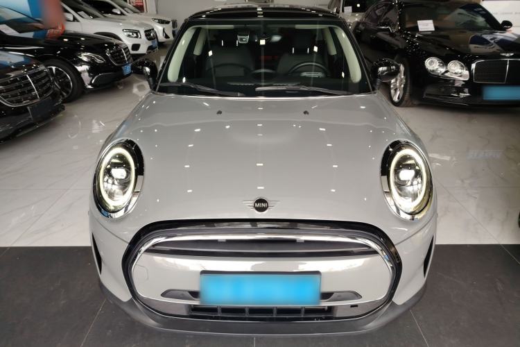 Used MINI 2022 Updated 1.5T COOPER Classic Edition Front
