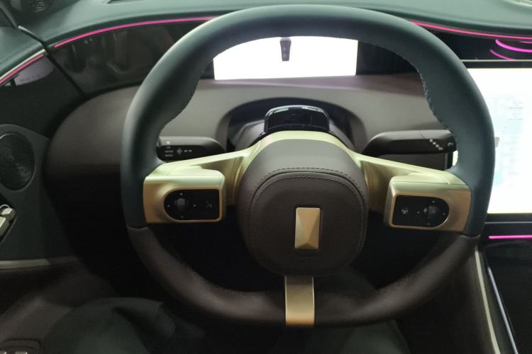 Used Avatr 11 2025 Year Updated Max Extended-Range Version