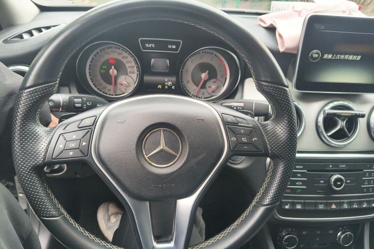 Used Mercedes-Benz GLA 2016 GLA 220 4MATIC Luxury Model
