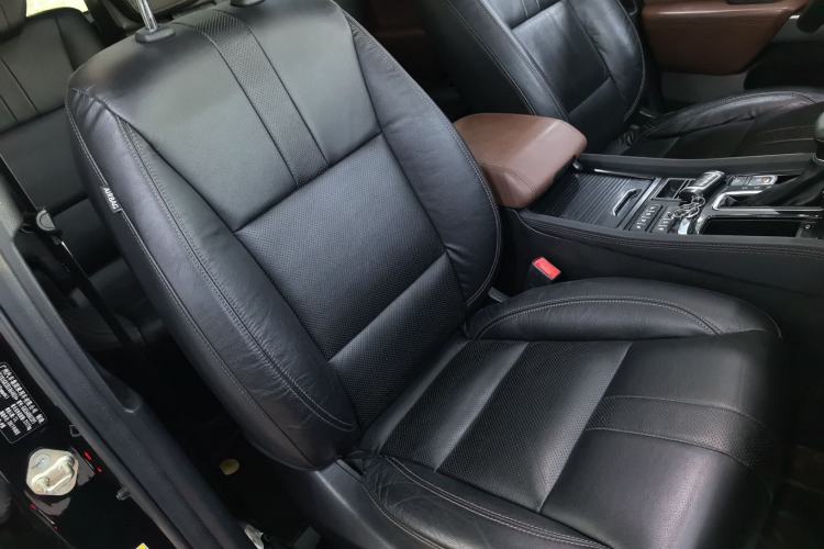 Used GAC Trumpchi GS8 2017 320T Two-Wheel Drive Luxury Smart Connectivity Version (7 Seats)