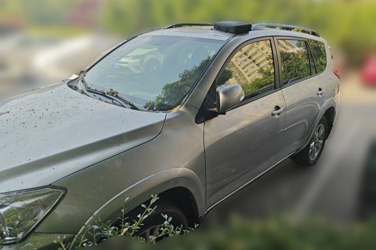 Used Toyota RAV4 2011 2.4L Manual 4x4 Luxury Edition