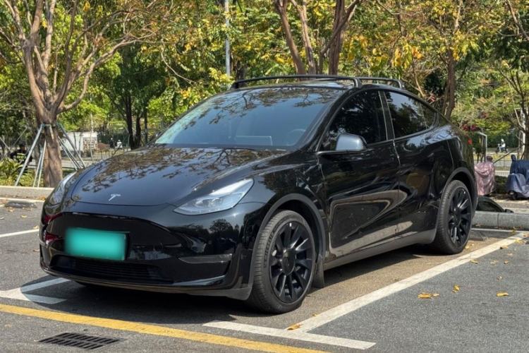 Used Tesla Model Y 2022 Long-Range All-Wheel-Drive Version
