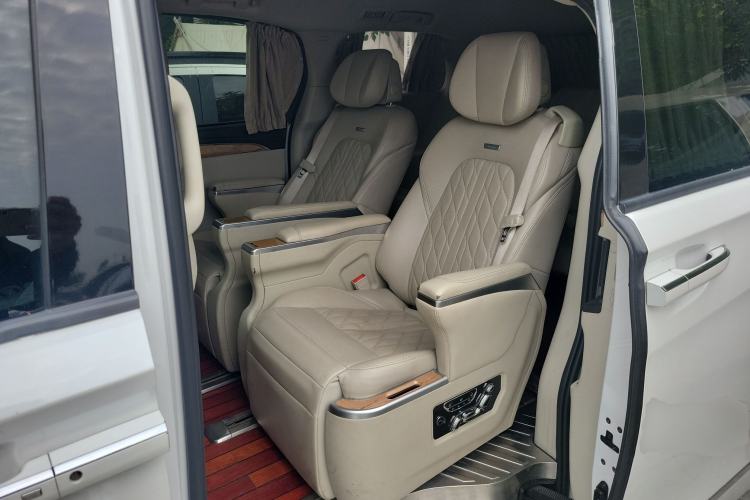 Used Buick GL8 2018 ES 28T Comfort Model China VI Standard
