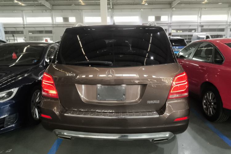 Used Mercedes-Benz GLK-Class 2013 GLK 300 4MATIC Dynamic Sunroof Model