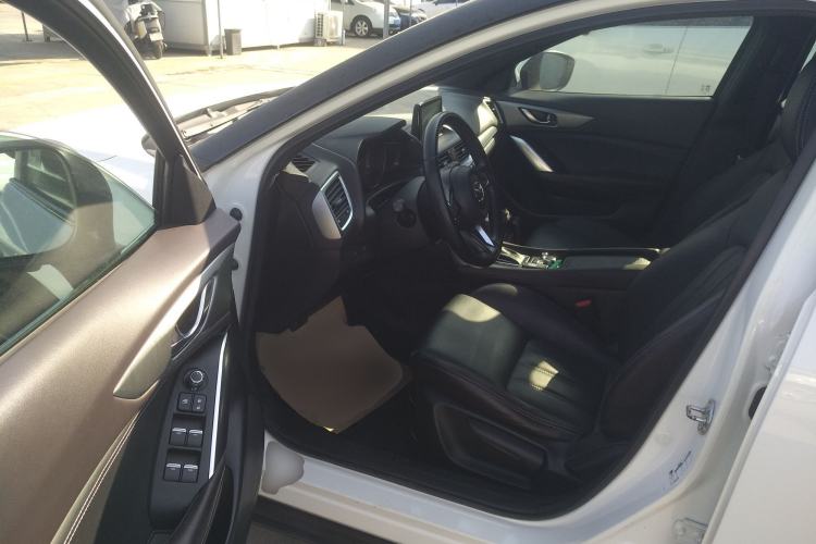 Used Mazda CX-4 2018 2.0L Automatic Two-Wheel Drive Blue Sky Premium Upgrade Version China V Standard