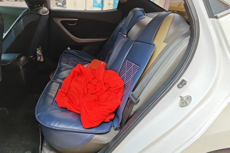 Used Hyundai Elantra (5th Generation / Langdong) 2012 1.6L Manual Fashion Edition Left Rear Seat