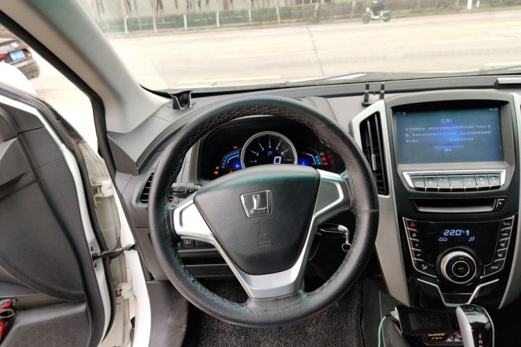 Used Luxgen U6 SUV 2014 1.8T Fashion Edition