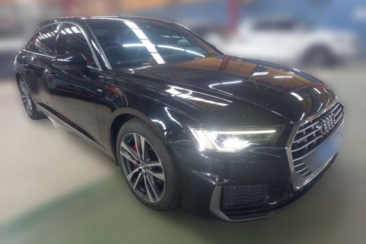 Used Audi A6L 2021 40 TFSI Luxury Dynamic Edition Front Right 45 Deg