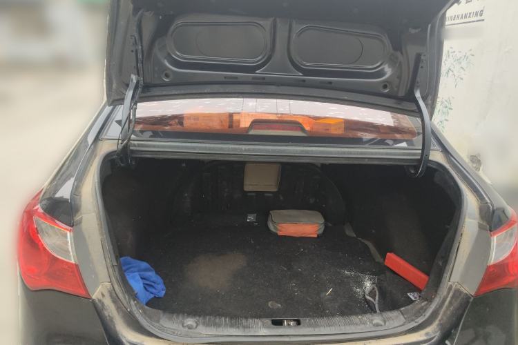 Used Hyundai Celesta 2011 1.6L Manual Luxury Model
