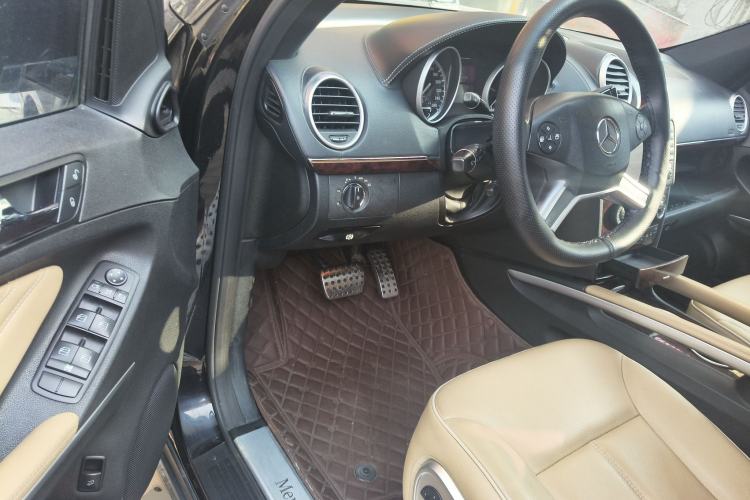 Used Mercedes-Benz M-Class 2010 ML 350 4MATIC Luxury Model Driver Seat