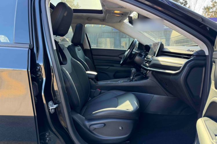 Used Jeep Compass 2021 220T Automatic Leading Edition Right Front Seat