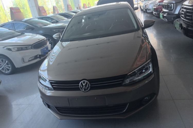 Used Volkswagen Sagitar 2014 Revised Version 1.4TSI Automatic Luxury Edition
