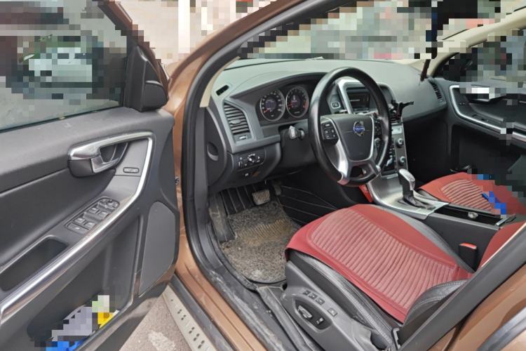 Used Volvo XC60 2013 T6 AWD Comfort Edition
