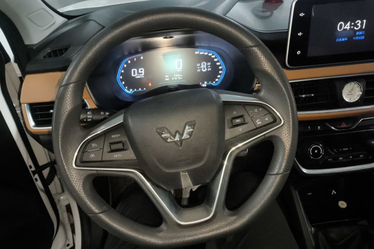 Used Wuling Hongguang S3 2018 1.5L Manual Luxury Model China V Standard Steering Wheel