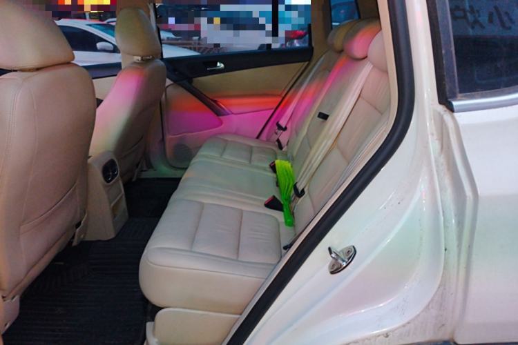 Used Volkswagen Tiguan 2012 1.8TSI Automatic Two-Wheel Drive Elite Edition Left Rear Seat