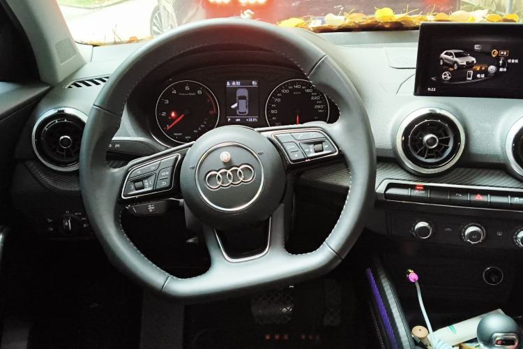 Used Audi Q2L 2022 35 TFSI Progressive Dynamic Edition Steering Wheel