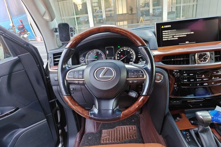 Used Lexus LX 2016 570 Prestige Luxury Edition
