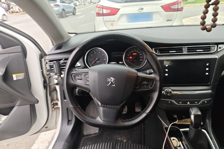 Used Peugeot 408 2016 1.6T Automatic Luxury Edition Steering Wheel