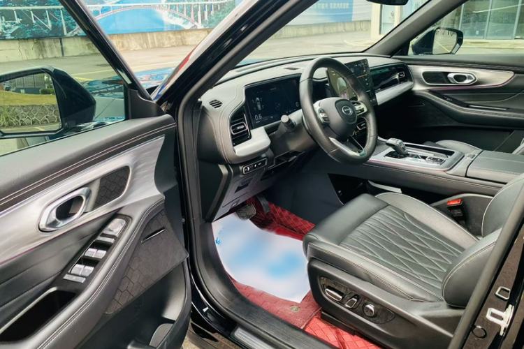 Used GAC Trumpchi GS8 2022 Linghang Series 2.0 TGDI Two-Wheel-Drive Luxury Smart Connectivity Version (7 Seats)