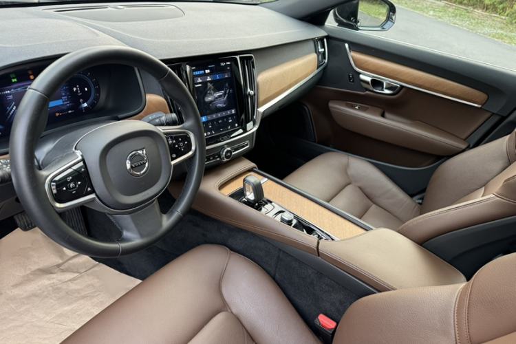 Used Volvo S90 2024 B5 Zhiyi Luxury Edition Interior 9