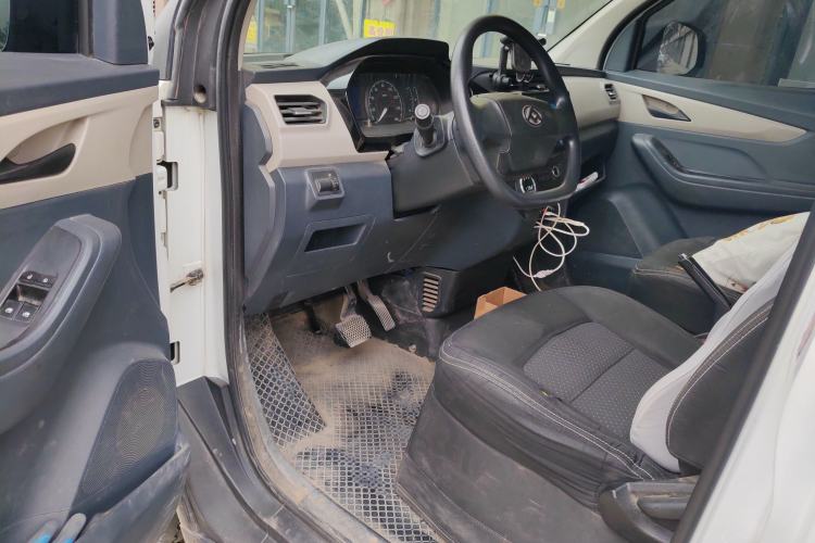 Used SAIC MAXUS EV30 2021 Pure Electric Smart Logistics Expert with Long Wheelbase—CATL