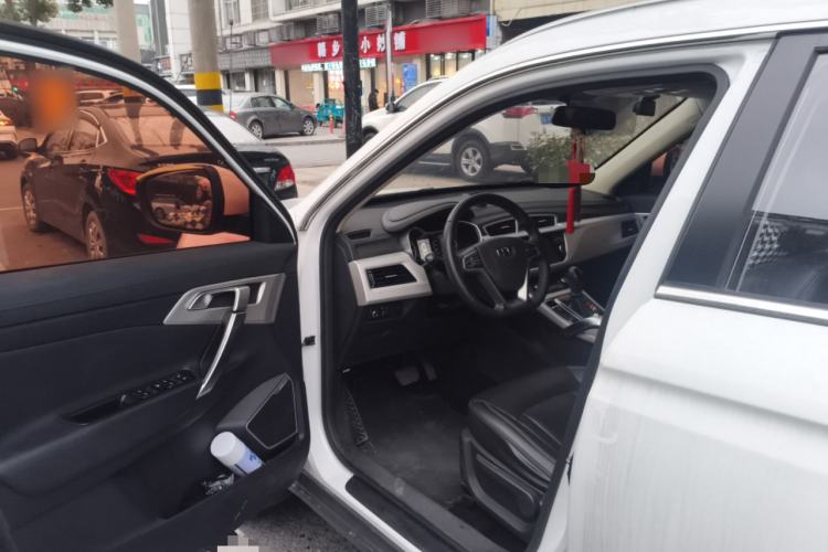 Used Geely Auto Emgrand X7 Sport 2018 1.8TD Automatic Two-Wheel Drive Zhiya Model