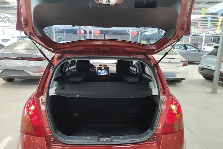 Used Suzuki Swift 2013 1.3L Manual Value Edition