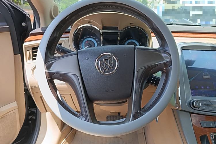 Used Buick LaCrosse 2011 2.4L SIDI Comfort Sunroof Version
