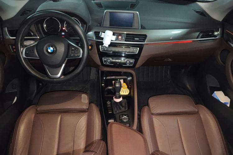 Used BMW X1 2018 sDrive18Li Luxury Model Center Console