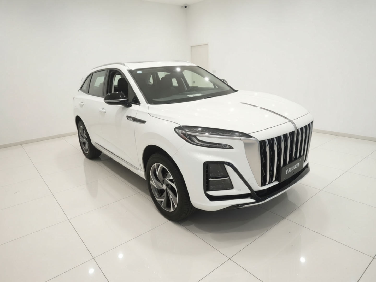 Hongqi HS3 PHEV 2025 Model 125km Jingwei 2 Millionth Anniversary Edition — снимка 3