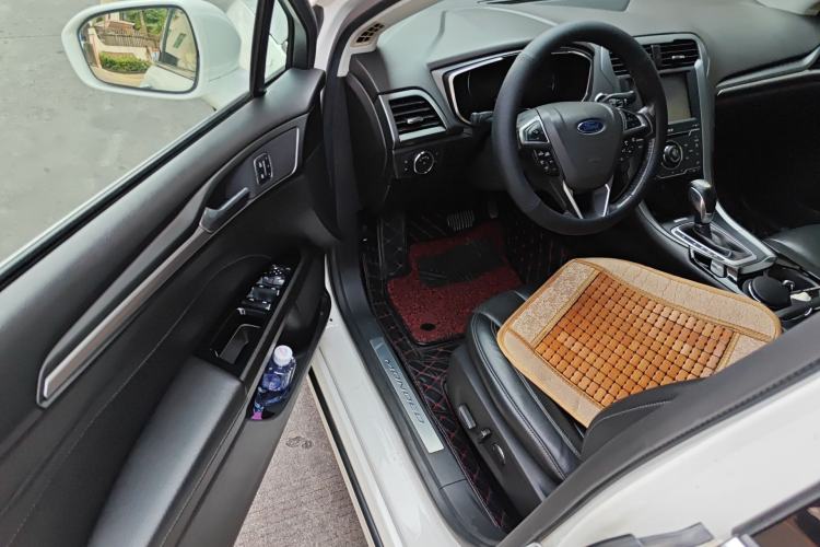 Used Ford Mondeo 2013 2.0L GTDi240 Luxury Sport Model
