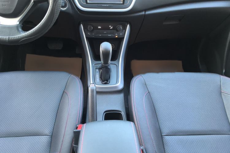 Used Suzuki S-Cross 2014 1.6L CVT Two-Wheel Drive Elite Version