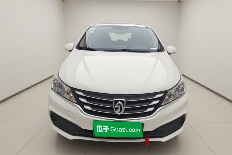 Used Baojun 310 2016 1.2L manual Comfort trim level