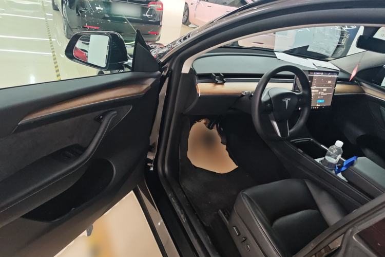 Used Tesla Model Y 2021 Standard Range Rear-Wheel Drive Version