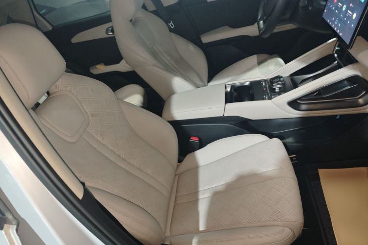 Used BYD Yuan UP 2024 401KM Leading Edition