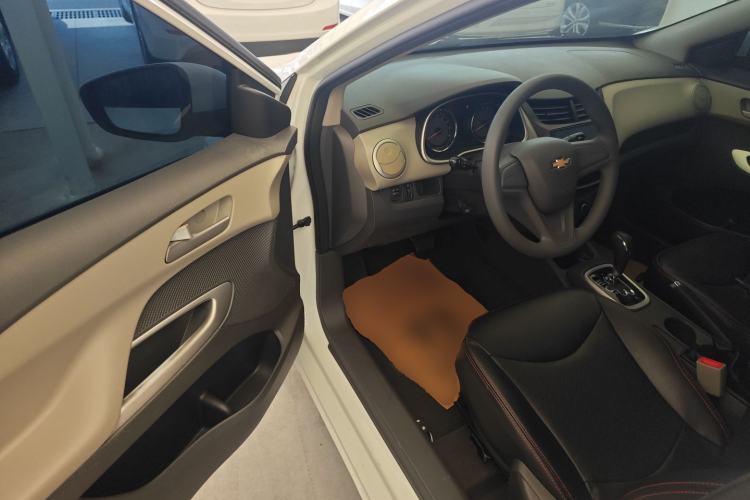 Used Chevrolet Sail 2018 Sail 3 1.3L AMT Ideal Edition Driver Seat