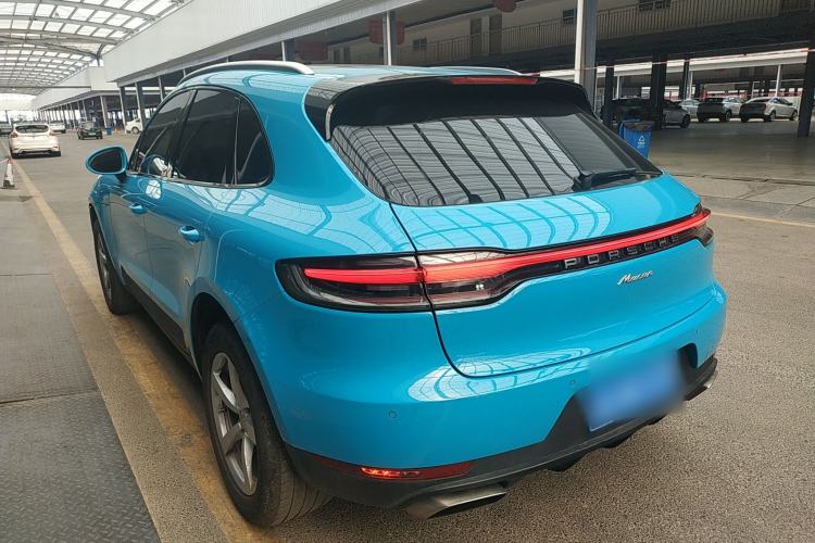 Used Porsche Macan 2018 Macan 2.0T Rear Left 45 Deg