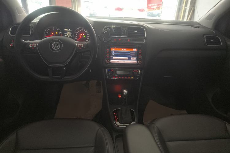 Used Volkswagen Polo 2014 1.6L Automatic Luxury Edition
