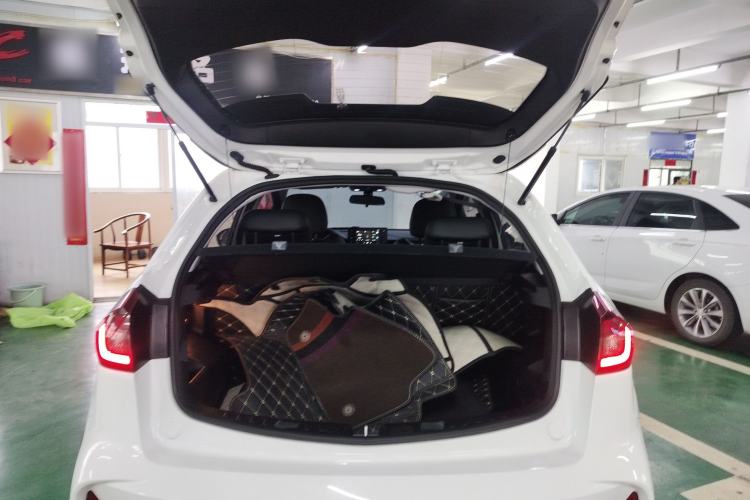 Used Geely Auto Vision X3 2021 PRO 1.5L CVT Deluxe Model Trunk